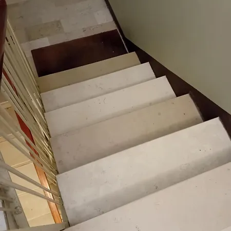 Viale Oberdan 11b Apartament *